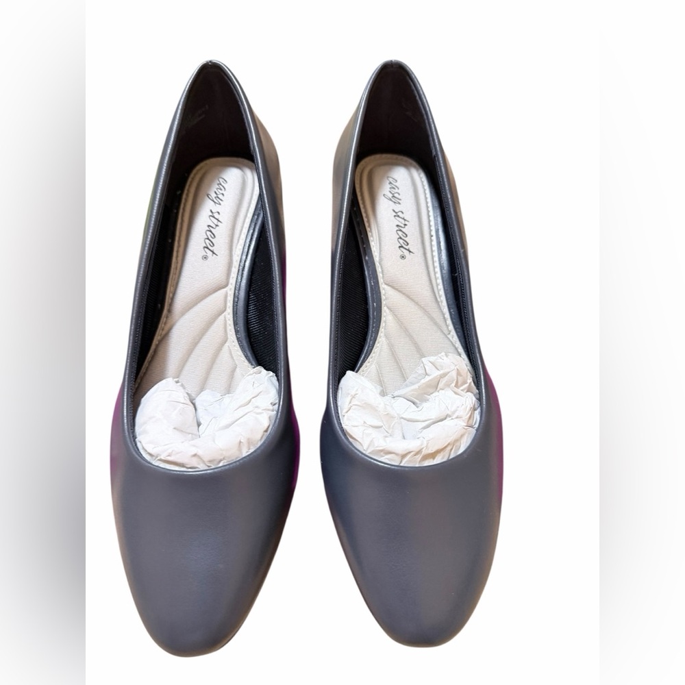 🌟🌼NIB EASY STREET RIPS BARAJAS Navy Blue Leather Heels